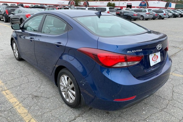 фото Hyundai Elantra SE