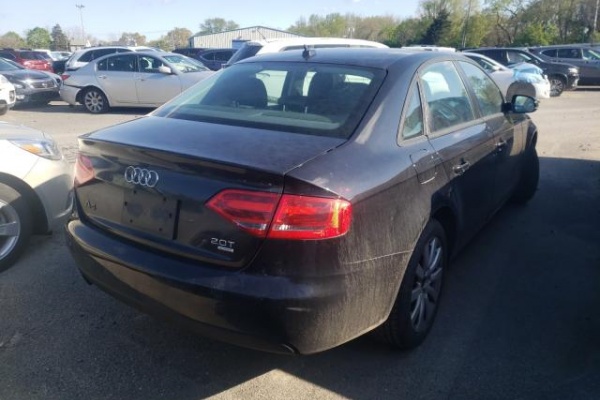 фото Audi A4 Premium