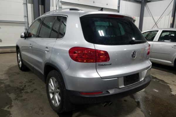 фото Volkswagen Tiguan WOLFSBURG