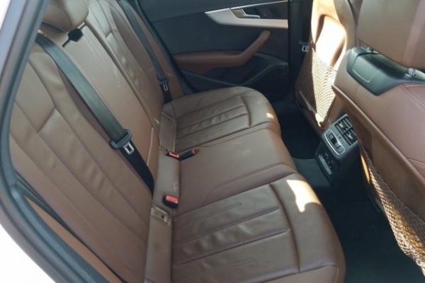 фото Audi A4 Premium Plus