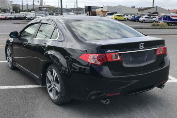 фото HONDA ACCORD