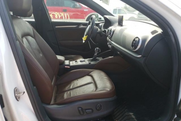 фото Audi A3 Premium Plus