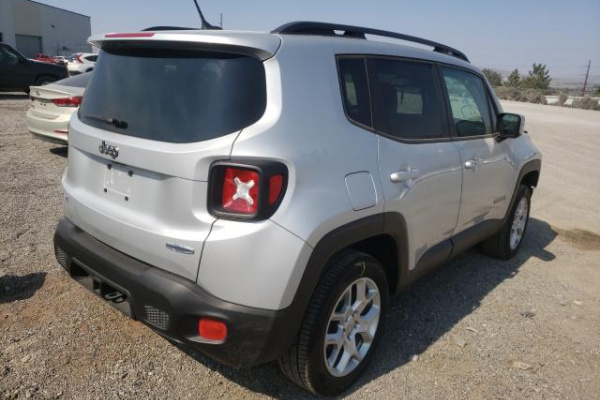 фото JEEP RENEGADE LATITUDE