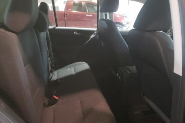 фото Volkswagen TIGUAN