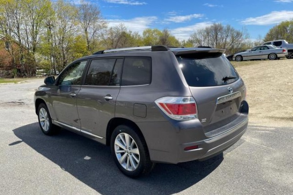 фото Toyota HIGHLANDER HYBRID LIMITED