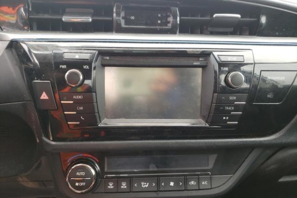 фото Toyota COROLLA L