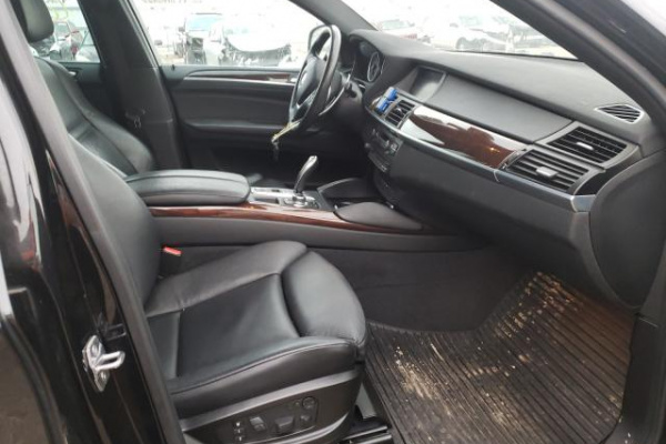 фото BMW X6 SDRIVE 40I