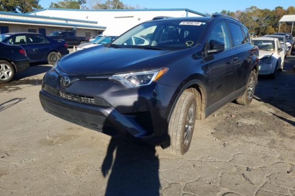 фото Toyota RAV4 LE