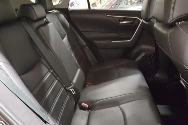 фото Toyota RAV4 XLE PREMIUM