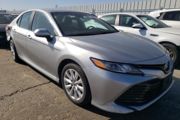 фото Toyota Camry HYBRID