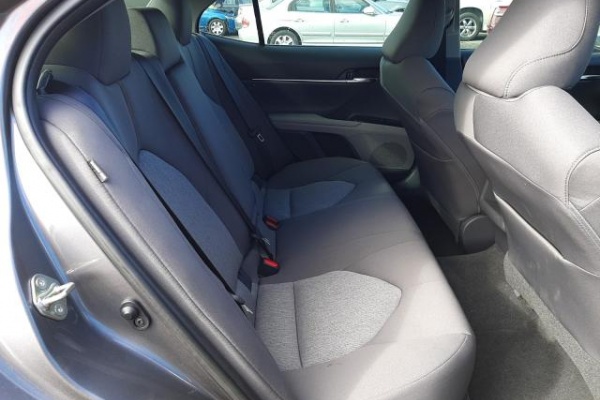 фото Toyota Camry LE