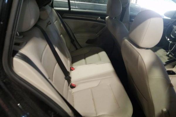 фото Volkswagen golf ALLTRACK S