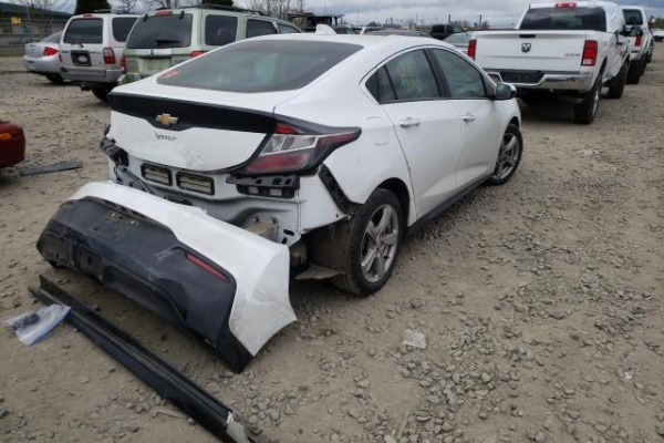 фото Chevrolet Volt LT