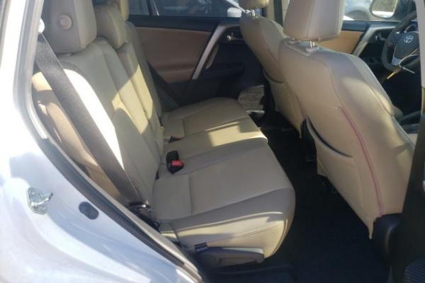 фото Toyota RAV4 XLE