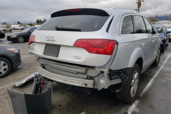 фото Audi Q7 PREMIUM