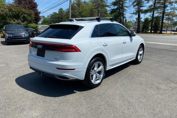 фото AUDI Q8  PRESTIGE