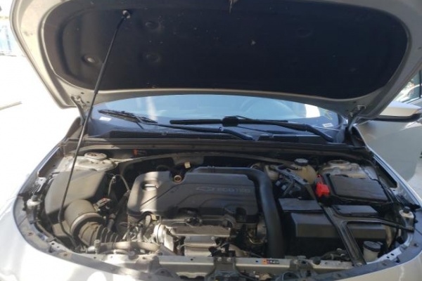 фото Chevrolet Malibu LT