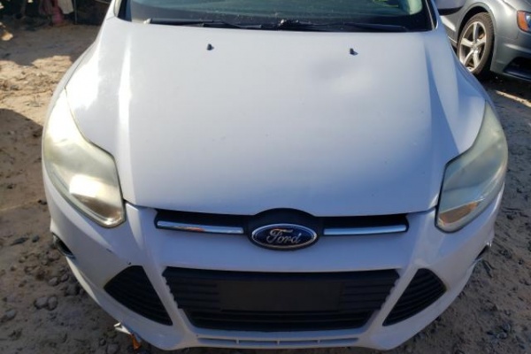 фото Ford Focus SE