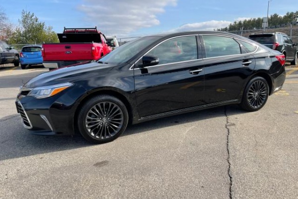 фото Toyota AVALON XLE