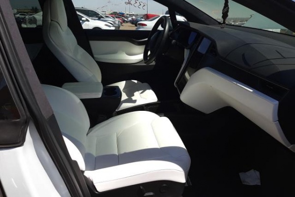 фото Tesla MODEL X