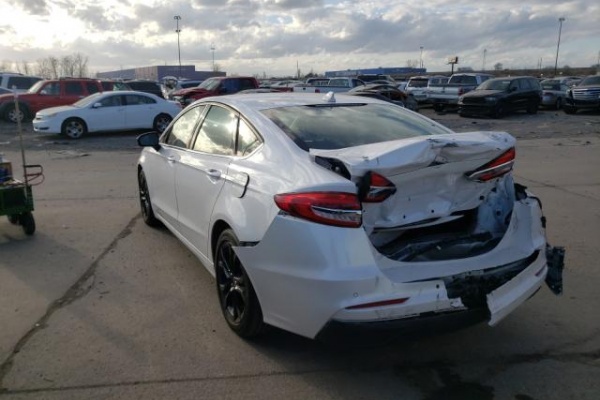 фото Ford Fusion SE