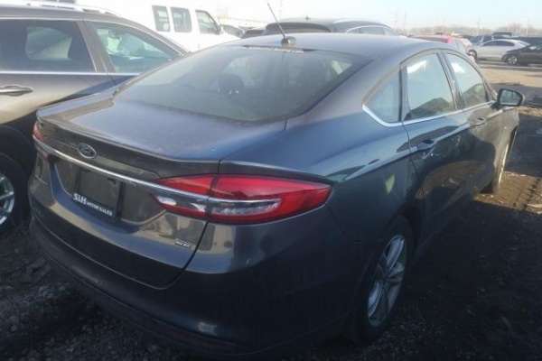 фото Ford Fusion SE