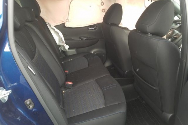 фото Nissan Leaf S