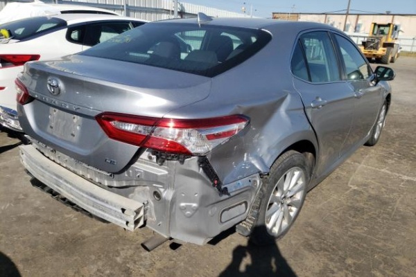 фото Toyota Camry HYBRID