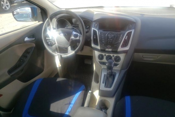 фото Ford Focus SE