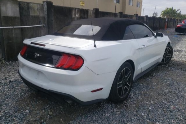 фото Ford Mustang