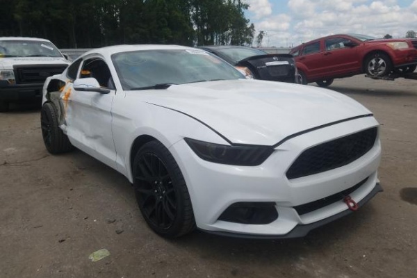 фото Ford Mustang