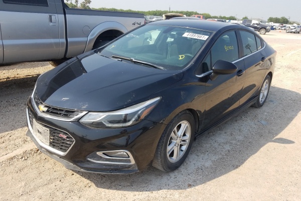 фото Chevrolet Cruze LT