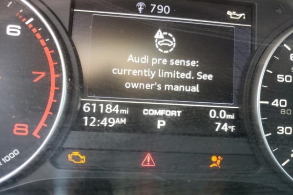 фото Audi A4 PREMIUM