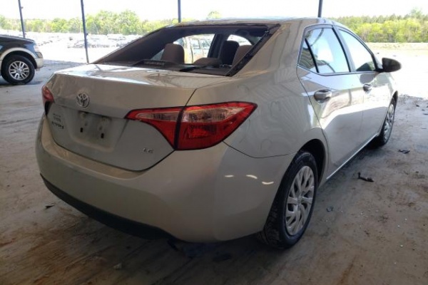 фото Toyota COROLLA L