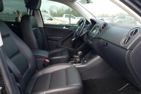 фото Volkswagen TIGUAN