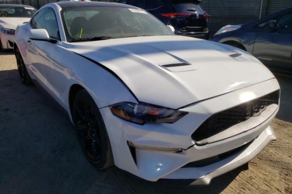 фото Ford Mustang