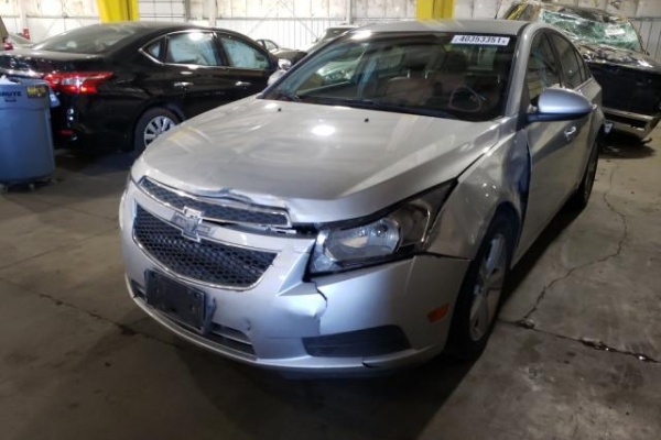 фото Chevrolet Cruze LT