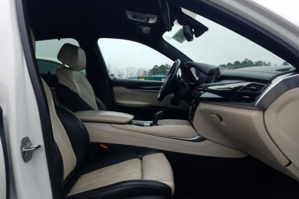 фото BMW X6 XDRIVE50I