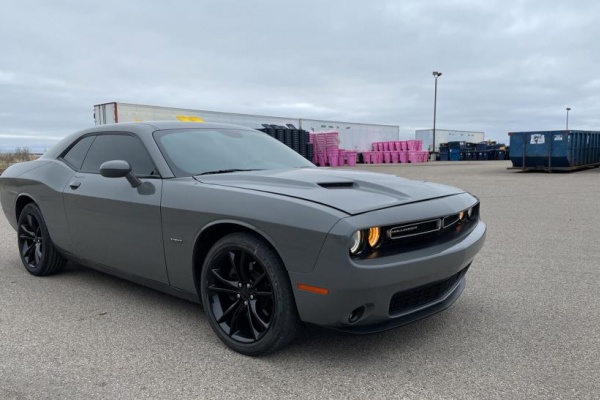 фото Dodge Challenger