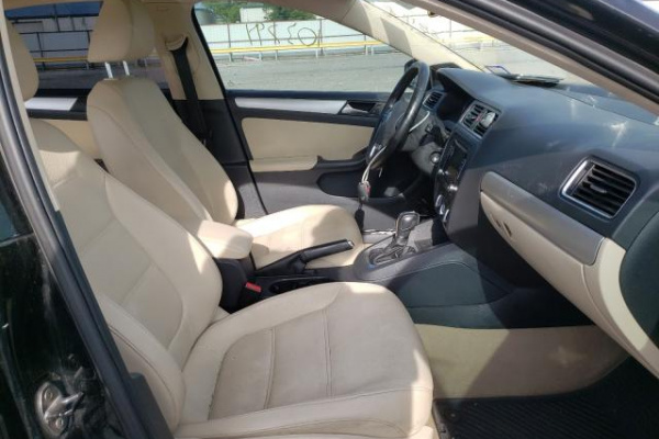 фото VOLKSWAGEN JETTA