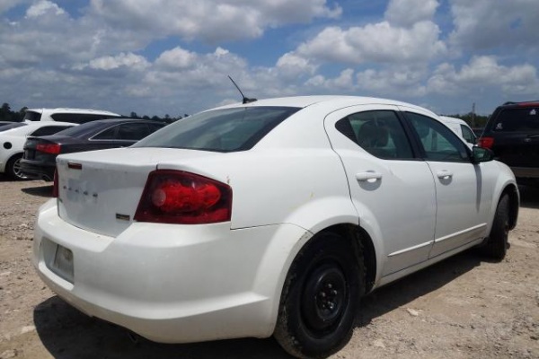 фото Dodge AVENGER SE