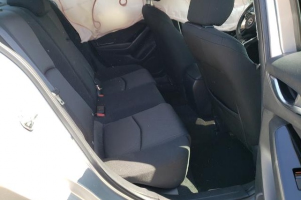 фото Mazda 3 SPORT