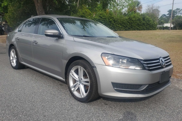 фото Volkswagen Passat SE