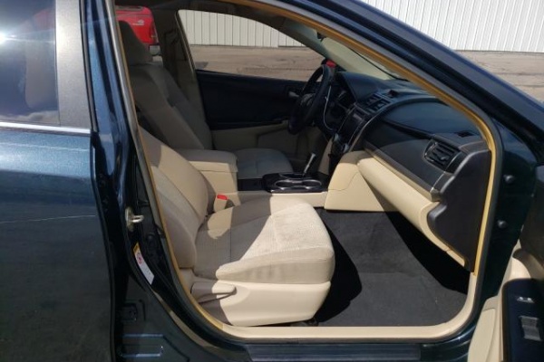 фото Toyota Camry L