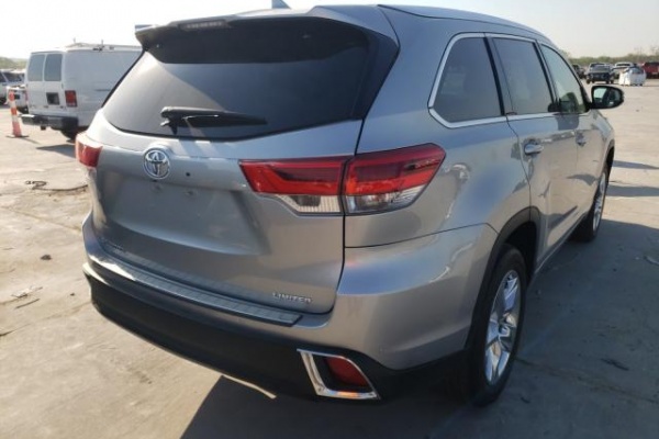 фото Toyota Highlander LIMITED