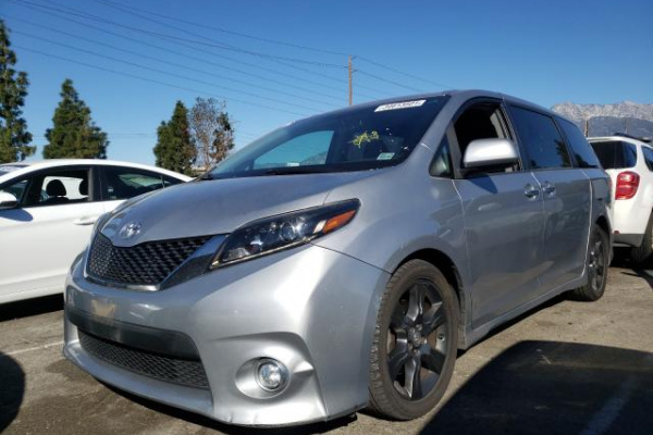 фото TOYOTA SIENNA SPORT