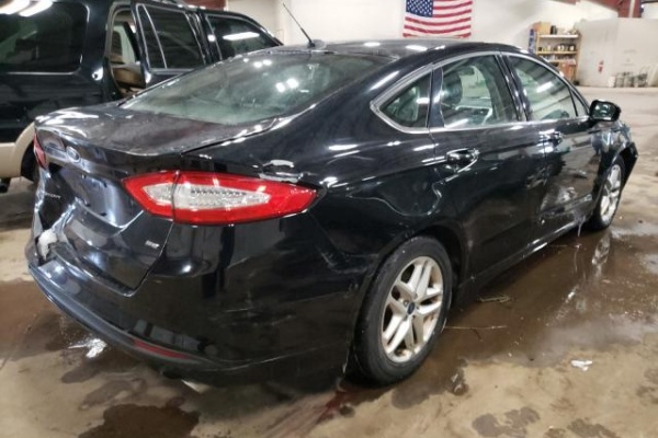 фото Ford Fusion SE