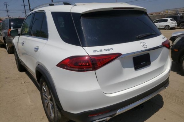 фото Mercedes-Benz GLE 350 4MATIC