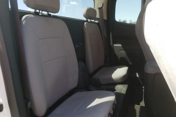 фото Chevrolet COLORADO LT