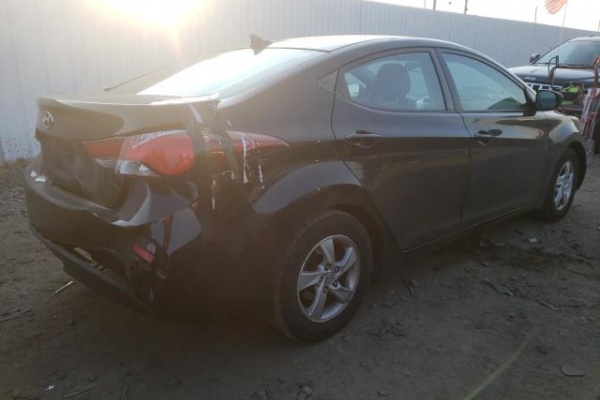 фото Hyundai Elantra SE